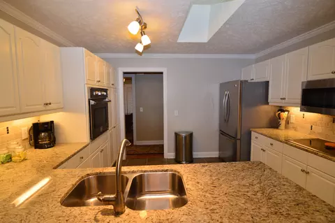 170 N Surry Cir, Pinehurst, NC 28374 photo 11
