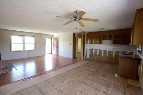 315 Derby Rd, Hoffman, NC 28347 photo 4