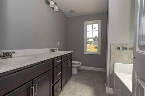1012 Hydrangea, Aberdeen, NC 28315 photo 12