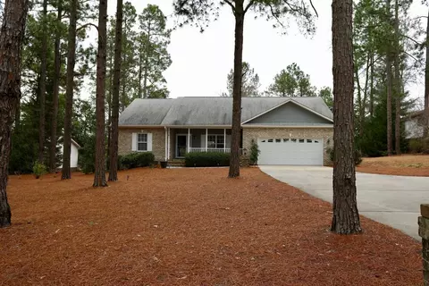 116 E Devonshire Ave, West End, NC 27376 photo 2