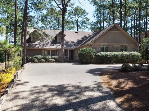 2 Shenecossett Ln, Pinehurst, NC 28374 photo 1