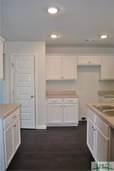 223 Crape Myrtle Ct, Springfield, GA 31329 photo 9