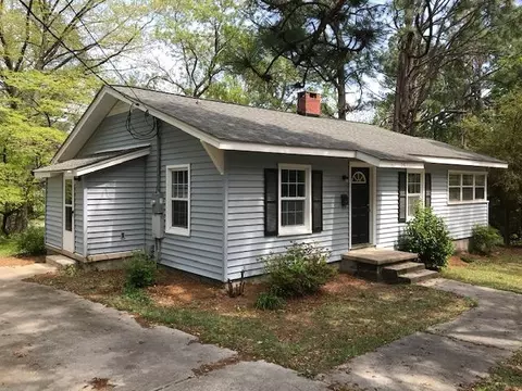 216 Beech St, Hamlet, NC 28345 photo 1
