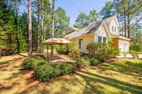 70 Salem Dr, Pinehurst, NC 28374 photo 5