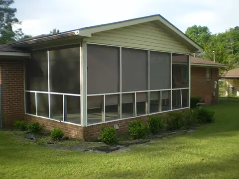 100 Madison Ave, Hamlet, NC 28345 photo 3
