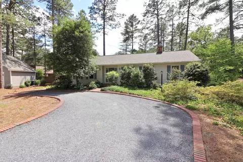 13 Bangor Ln, Pinehurst, NC 28374 photo 2