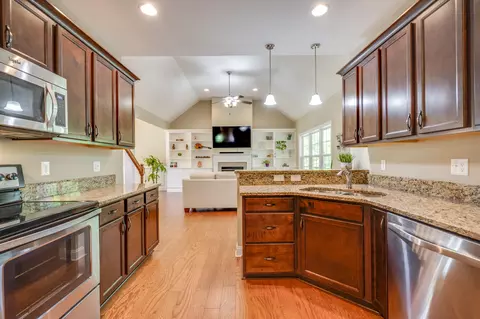 330 Wheeling Dr, Pinehurst, NC 28374 photo 2