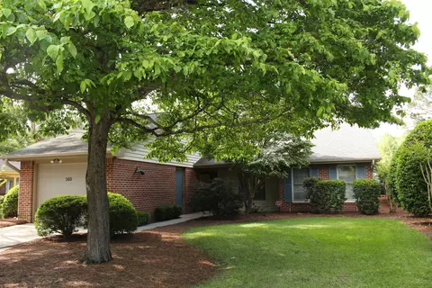 160 Pinehurst Trace Dr, Pinehurst, NC 28374 photo 1