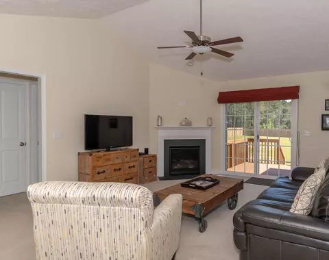 585 W Denny Ave, Pinebluff, NC 28373 photo 4