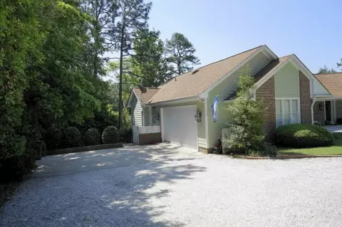 4 Squires Ln, Pinehurst, NC 28374 photo 2