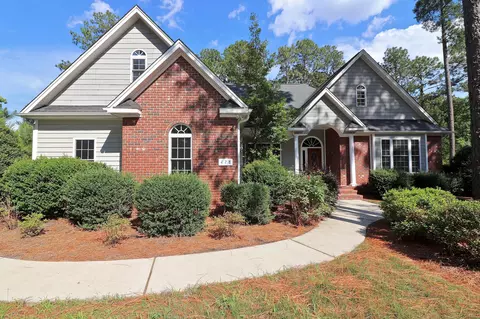 428 Longleaf Dr, West End, NC 27376 photo 1