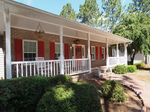 260 Longleaf Dr, West End, NC 27376 photo 3
