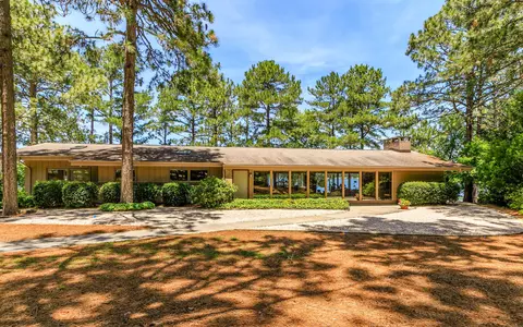 175 E Shenandoah Rd, West End, NC 27376 photo 1