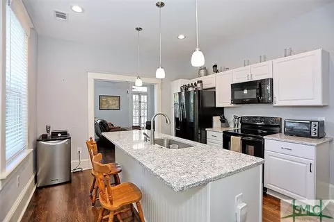 501 E 40th St, Savannah, GA 31401 photo 7