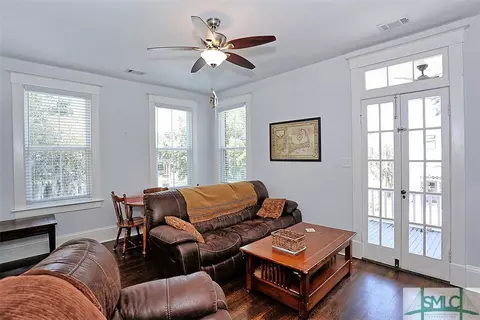 501 E 40th St, Savannah, GA 31401 photo 3