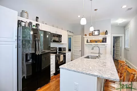 501 E 40th St, Savannah, GA 31401 photo 6