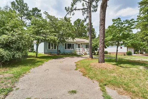 2070 W Longleaf Dr, Pinehurst, NC 28374 photo 3