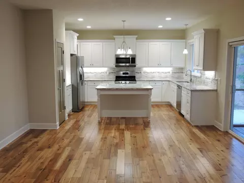 205 Devon Cir, Aberdeen, NC 28315 photo 11
