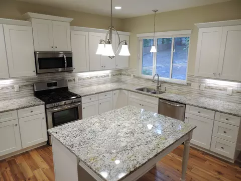 205 Devon Cir, Aberdeen, NC 28315 photo 14