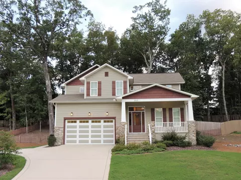 205 Devon Cir, Aberdeen, NC 28315 photo 1