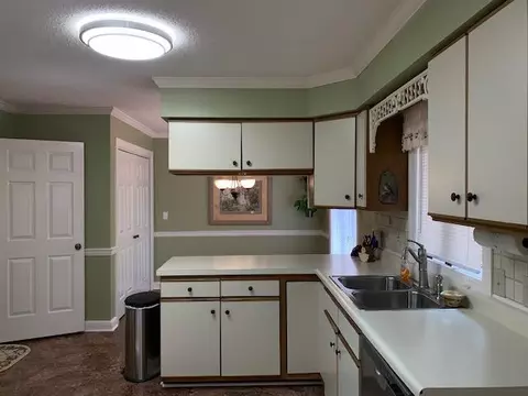 137 E Devonshire Ave, West End, NC 27376 photo 12