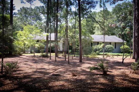 90 E Mccaskill Rd, Pinehurst, NC 28374 photo 2
