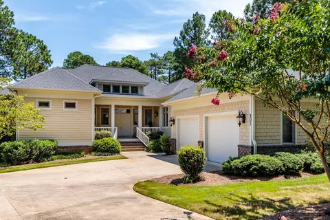 401 Meyer Farm Dr, Pinehurst, NC 28374 photo 1