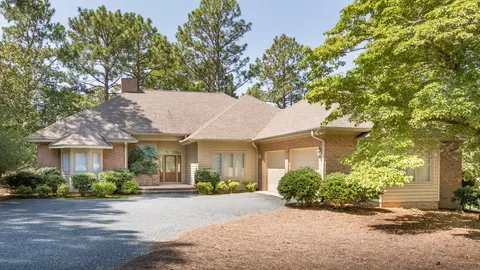 80 Pomeroy Dr, Pinehurst, NC 28374 photo 1