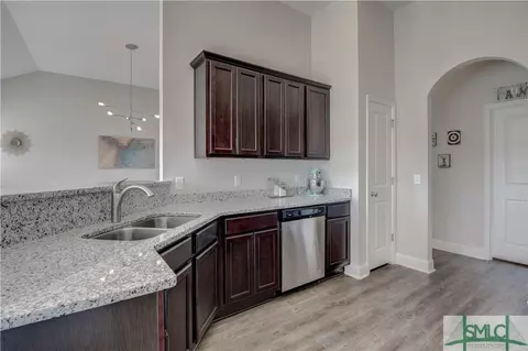 110 Grimsby Rd, Savannah, GA 31407 photo 10