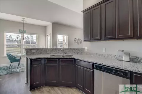 110 Grimsby Rd, Savannah, GA 31407 photo 9