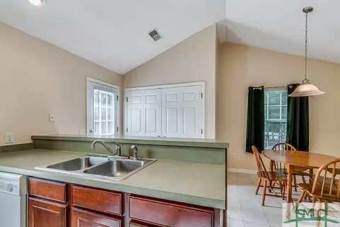 437 Shadowbrook Cir, Springfield, GA 31329 photo 13
