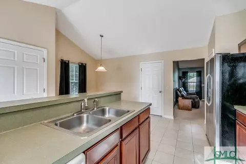 437 Shadowbrook Cir, Springfield, GA 31329 photo 9