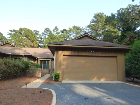 140 Fairway Dr, Pinehurst, NC 28374 photo 1