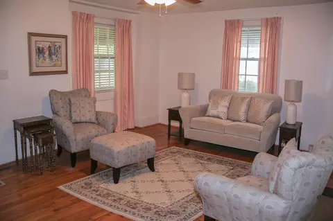 308 Richmond Ave, Hamlet, NC 28345 photo 4