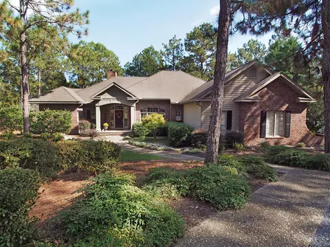 44 Pinewild Dr, Pinehurst, NC 28374 photo 1