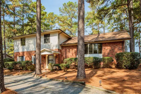 156 W Devonshire Ave, West End, NC 27376 photo 2