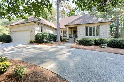 125 Turtle Point Rd, Pinehurst, NC 28374 photo 1