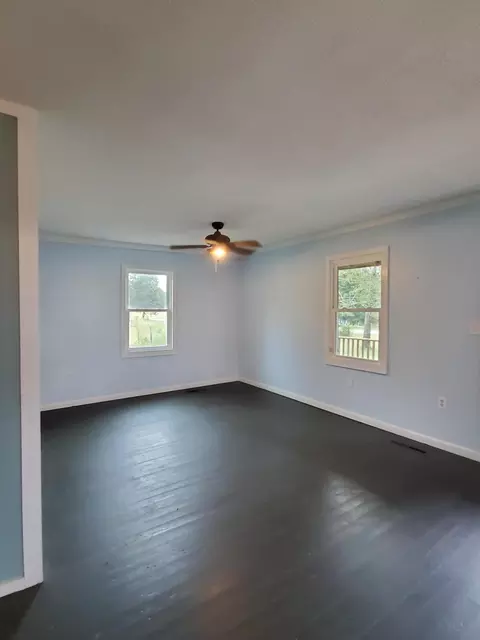 169 North St, Hamlet, NC 28345 photo 4