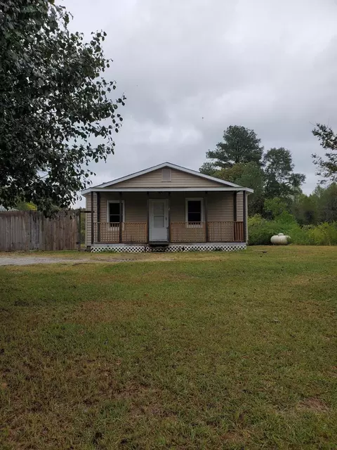 169 North St, Hamlet, NC 28345 photo 1