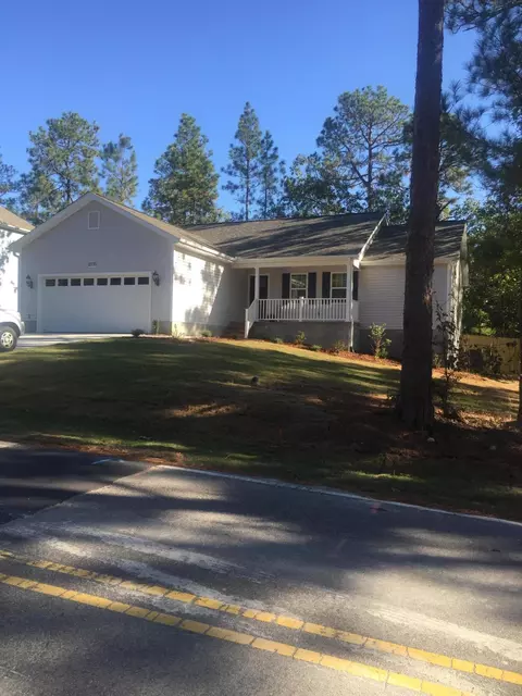 2235 W Longleaf Dr, Pinehurst, NC 28374 photo 1