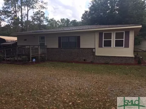 517 E 4th St, Rincon, GA 31326 photo 2