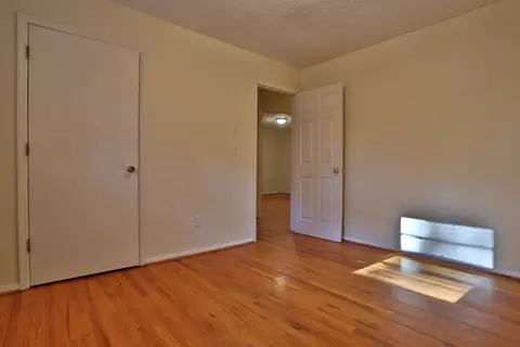 204 James Ave, Hamlet, NC 28345 photo 9