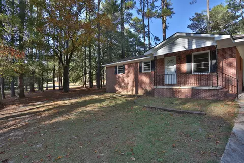 204 James Ave, Hamlet, NC 28345 photo 17