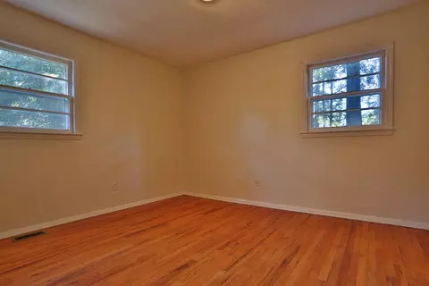 204 James Ave, Hamlet, NC 28345 photo 10
