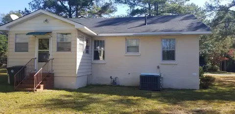 312 Mckinnon St, Hamlet, NC 28345 photo 4