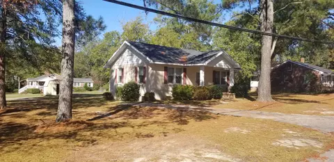 312 Mckinnon St, Hamlet, NC 28345 photo 2