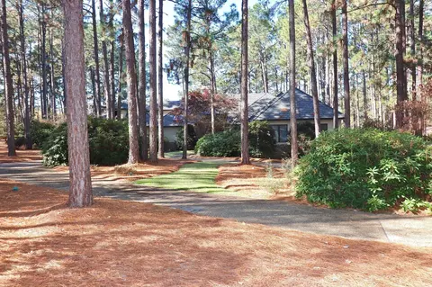 37 Edinburgh Ln, Pinehurst, NC 28374 photo 1