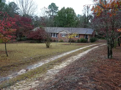 615 E Philadelphia Ave, Pinebluff, NC 28373 photo 2