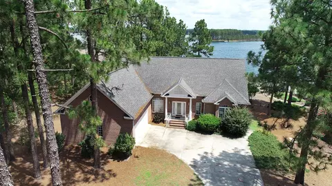 329 Longleaf Dr, West End, NC 27376 photo 1