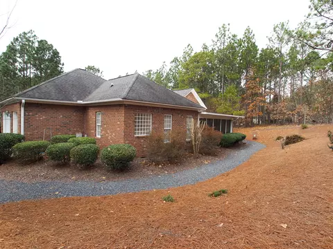 271 Longleaf Dr, West End, NC 27376 photo 29
